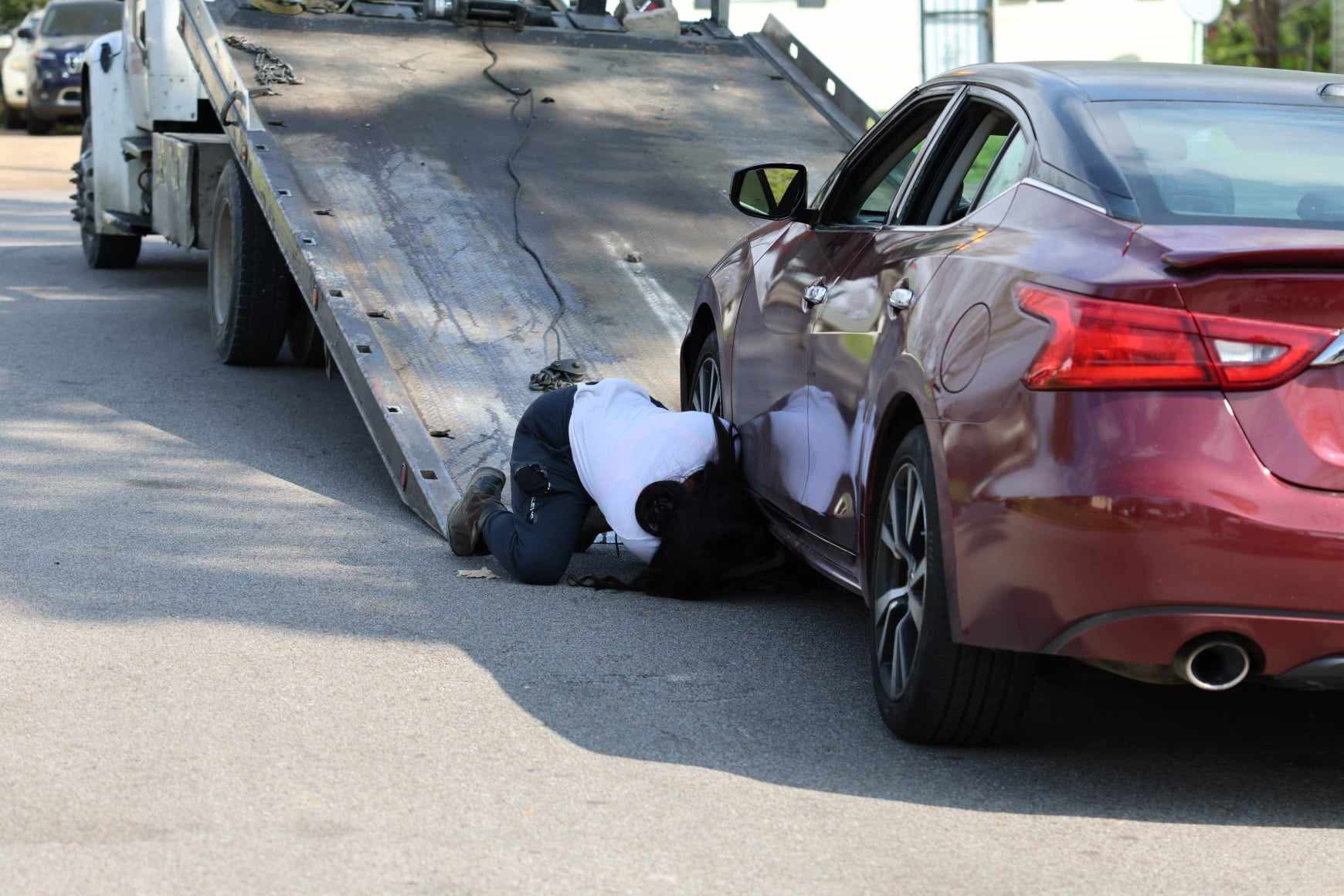 Stuck on the Road? Here’s EXACTLY What to Do Before You Call a Tow Truck